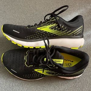 New Mens Brooks Ghost 13 sz 9